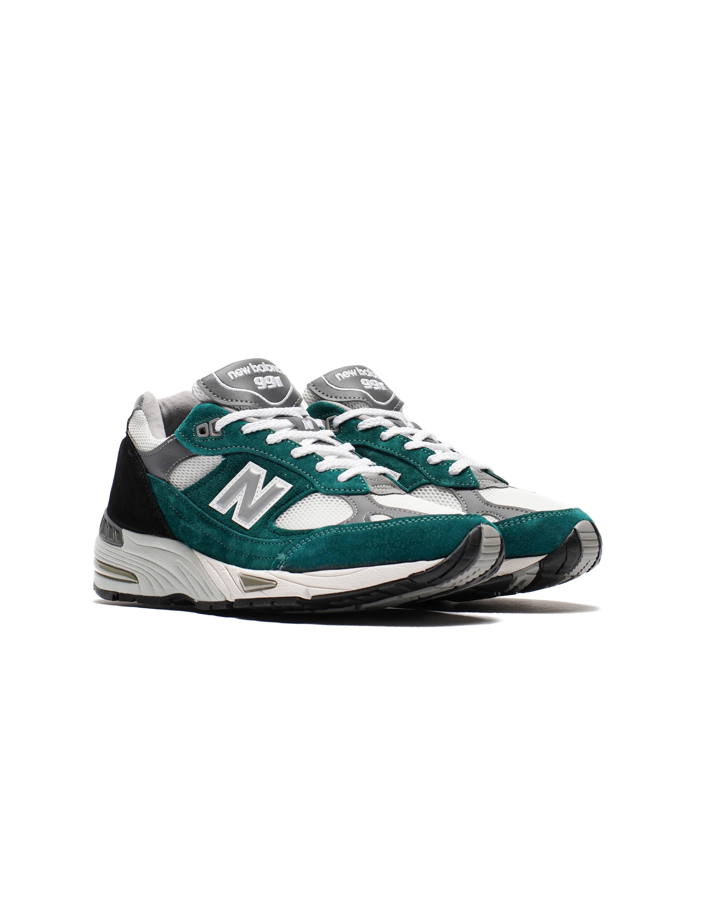 new-balance-m-991-tlk-pacific-